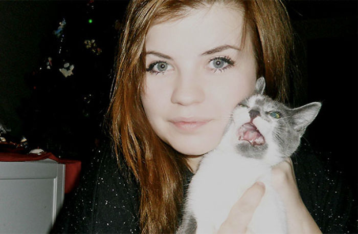 68 Times Cats Didn’t Want To Be In Your Stupid Selfies And The Result Was Hilarious 68 Times Cats Didn’t Want To Be In Your Stupid Selfies And The Result Was Hilarious