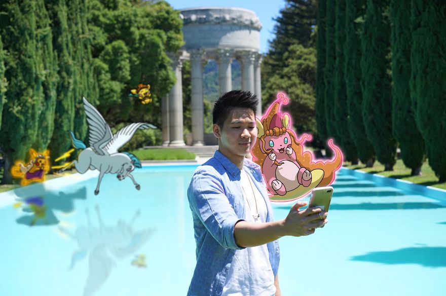 I Travel In A World Full Of Pokémon