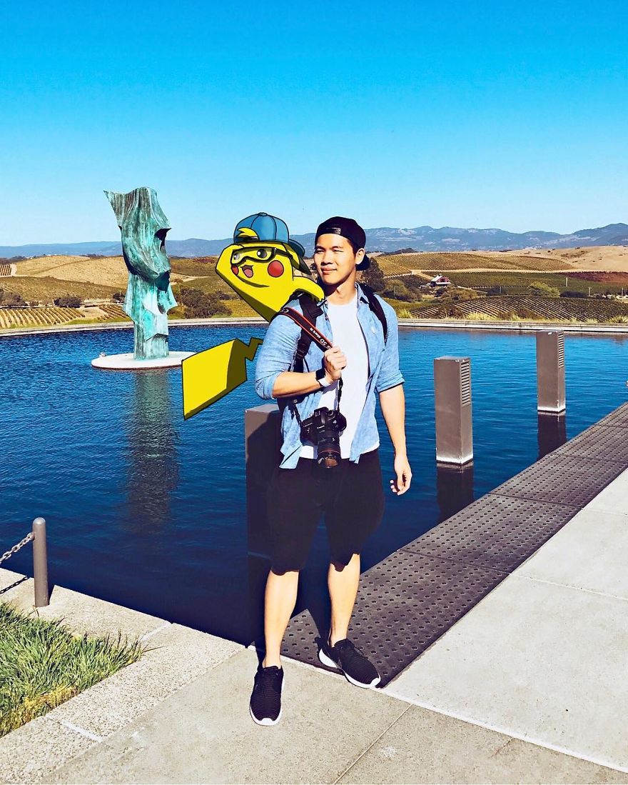 I Travel In A World Full Of Pokémon