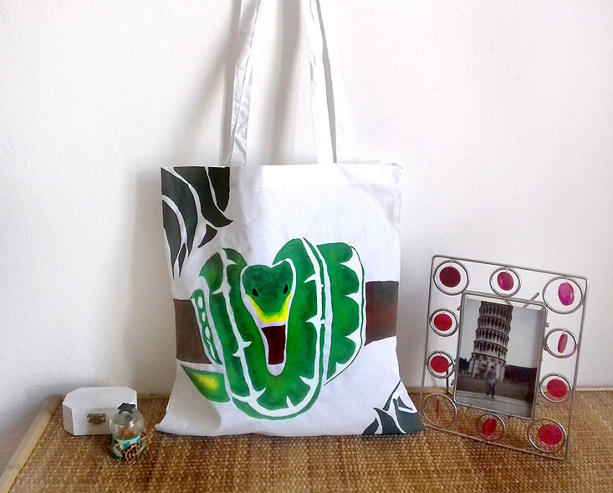 I Paint Animals On Tote Bags Because I Love It! I Paint Animals On Tote Bags Because I Love It!