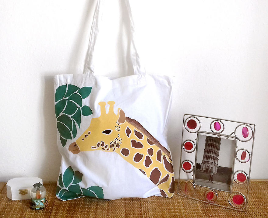 I Paint Animals On Tote Bags Because I Love It! I Paint Animals On Tote Bags Because I Love It!