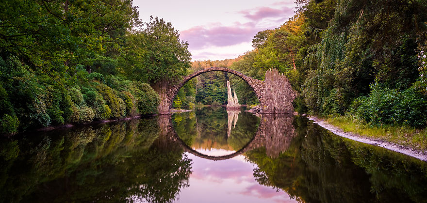 I Found This Amazing Bridge That Creates An Optical Illusion