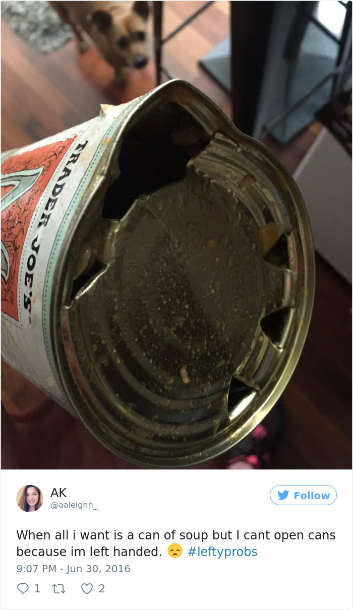 40 Pics That Reveal The Horrors Of Being Left-Handed 40 Pics That Reveal The Horrors Of Being Left-Handed