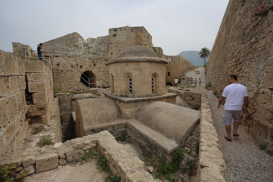 Welcome To A Country That Doesn’t Exist Welcome To A Country That Doesn’t Exist