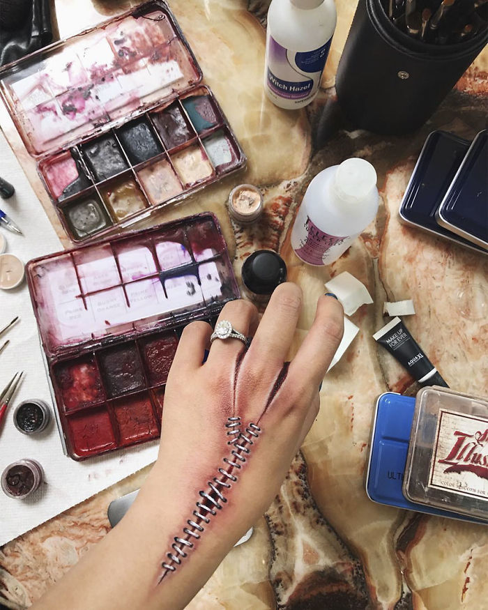 Woman Gives Up Teaching To Create Optical Illusions With Makeup, And It&#8217;s Messing With Our Minds