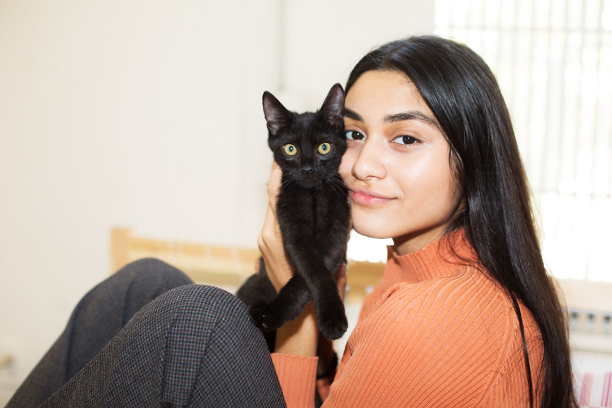 I’ve Photographed More Than 13 Girls And Their Cats To Prove That Cat Ladies Are Awesome I’ve Photographed More Than 13 Girls And Their Cats To Prove That Cat Ladies Are Awesome
