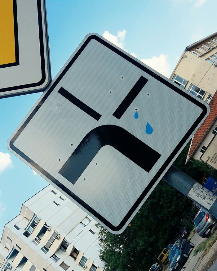 I Raise The Spirits Of Passersby By “Upgrading” Traffic Signs In Sofia, Bulgaria I Raise The Spirits Of Passersby By “Upgrading” Traffic Signs In Sofia, Bulgaria