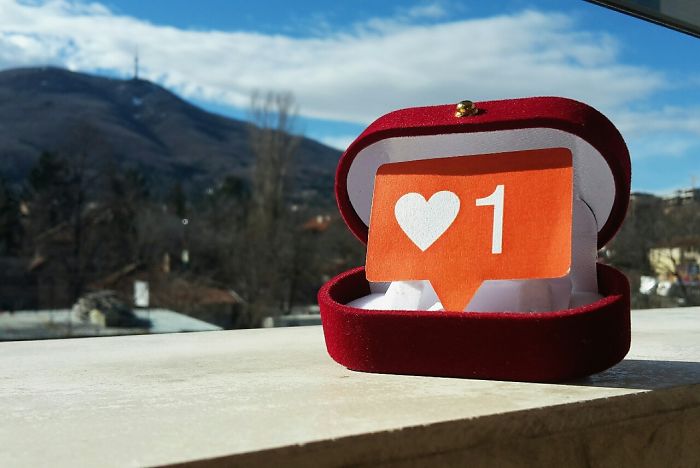 I Raise The Spirits Of Passersby By “Upgrading” Traffic Signs In Sofia, Bulgaria I Raise The Spirits Of Passersby By “Upgrading” Traffic Signs In Sofia, Bulgaria