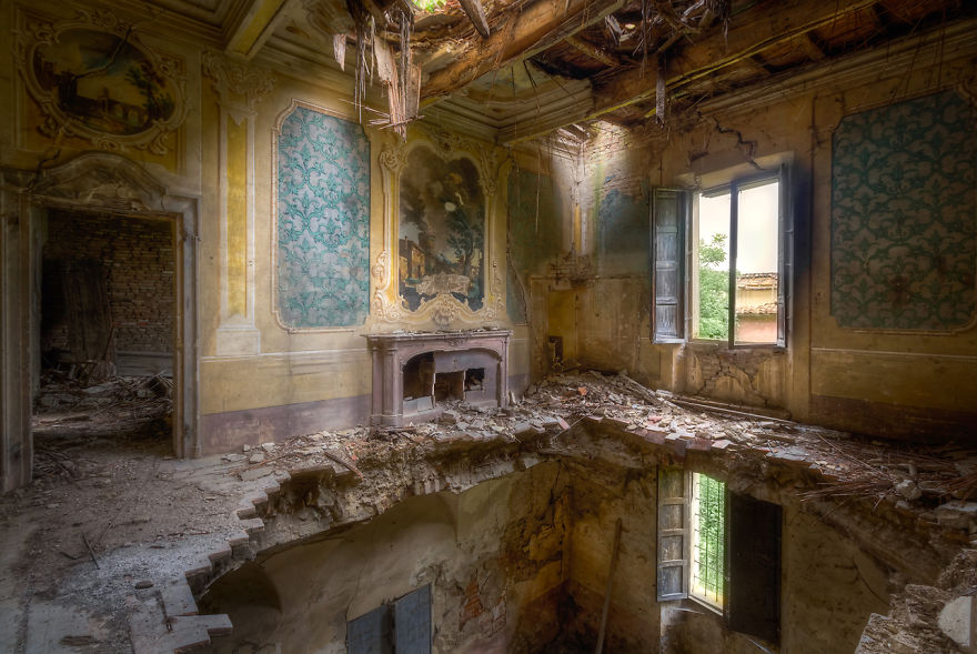 I Photographed Beautiful Abandoned Buildings In Italy I Photographed Beautiful Abandoned Buildings In Italy