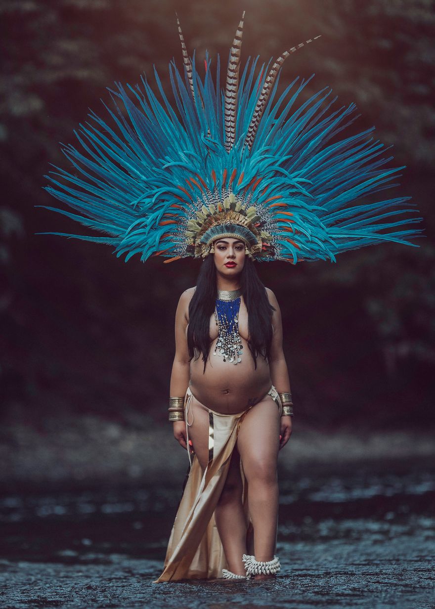 Maternity Pictures Inspired By Authenticity Of Aztec Culture Maternity Pictures Inspired By Authenticity Of Aztec Culture