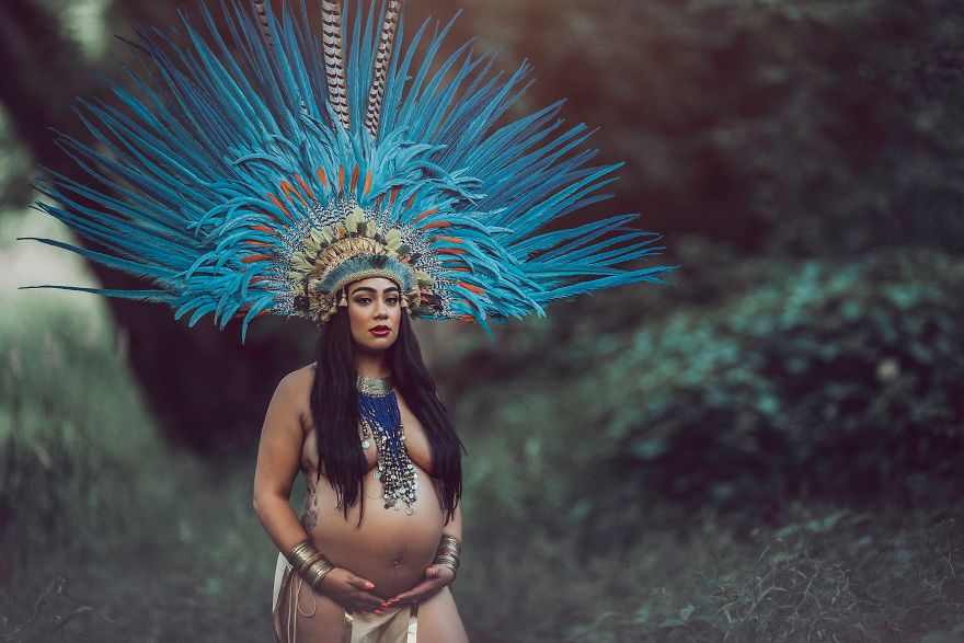 Maternity Pictures Inspired By Authenticity Of Aztec Culture Maternity Pictures Inspired By Authenticity Of Aztec Culture