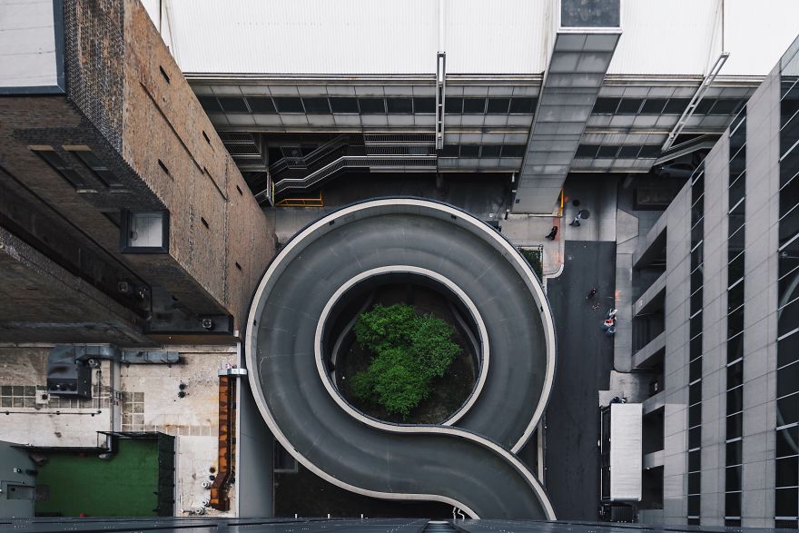 100 Finalists Of The World’s Largest Photography Competition