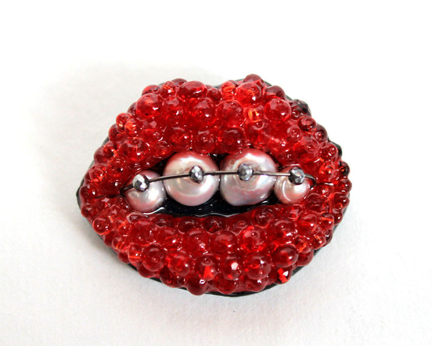 The Sunshine Of A Talent: Textured Brooches By Ekaterina Panfilova The Sunshine Of A Talent: Textured Brooches By Ekaterina Panfilova