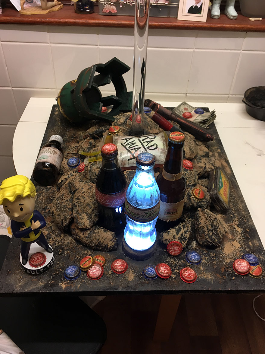 I Made A Prop Display Based On My Favorite Game “Fallout” I Made A Prop Display Based On My Favorite Game “Fallout”