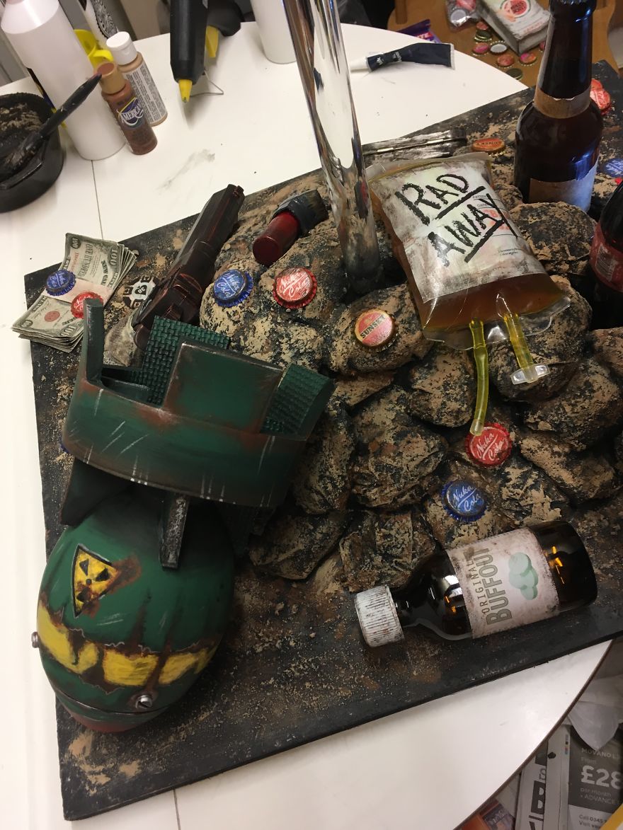 I Made A Prop Display Based On My Favorite Game “Fallout” I Made A Prop Display Based On My Favorite Game “Fallout”