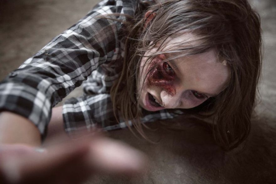 Photographer Makes Images Of Zombie Children And The Result Is To Give Chills Photographer Makes Images Of Zombie Children And The Result Is To Give Chills