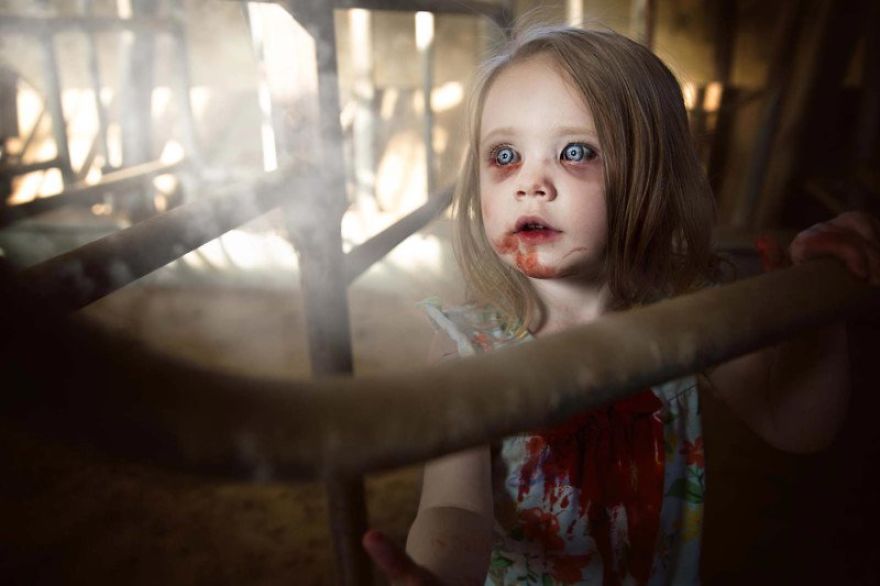 Photographer Makes Images Of Zombie Children And The Result Is To Give Chills Photographer Makes Images Of Zombie Children And The Result Is To Give Chills