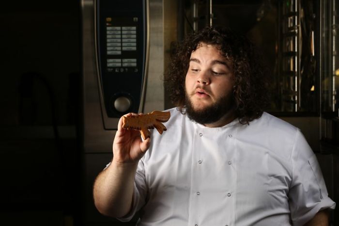 &#8216;Game Of Thrones&#8217; Hot Pie Opens Real Bakery Called &#8216;You Know Nothing John Dough&#8217; And Guess What He&#8217;s Making