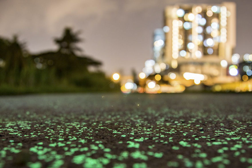 Singapore Is Testing Glow-In-The Dark Paths, And It&#8217;s A Really Bright Idea