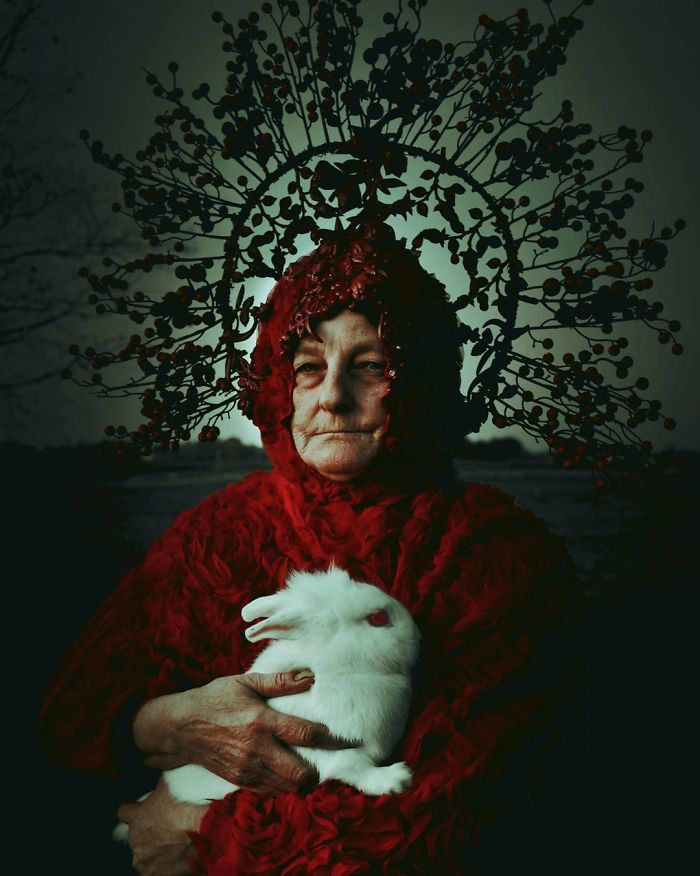 Incredible Pagan-Themed Photoshoot By Polish Photographer Reveals Stunning Beauty Of Slavic Culture Incredible Pagan-Themed Photoshoot By Polish Photographer Reveals Stunning Beauty Of Slavic Culture