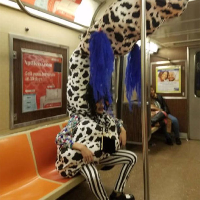 176 Of The Weirdest People Ever Spotted Riding On The Subway 176 Of The Weirdest People Ever Spotted Riding On The Subway