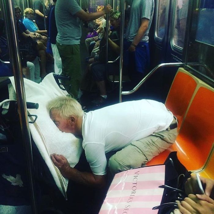 176 Of The Weirdest People Ever Spotted Riding On The Subway 176 Of The Weirdest People Ever Spotted Riding On The Subway