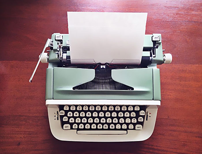 195 People Who Found The Best Things In Thrift Stores, Flea Markets And Garage Sales 195 People Who Found The Best Things In Thrift Stores, Flea Markets And Garage Sales