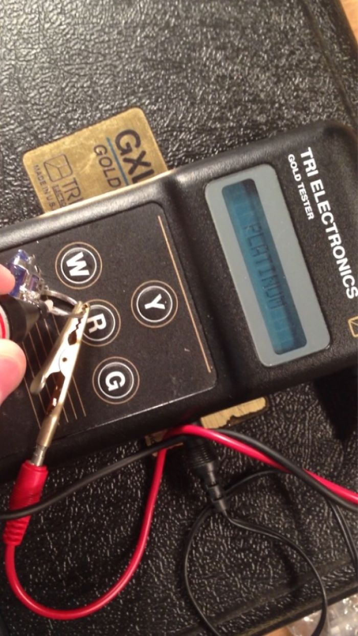 195 People Who Found The Best Things In Thrift Stores, Flea Markets And Garage Sales 195 People Who Found The Best Things In Thrift Stores, Flea Markets And Garage Sales