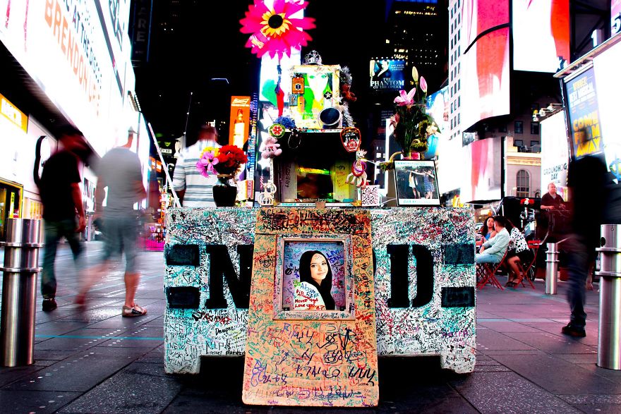 I Walk Around Manhattan After Midnight