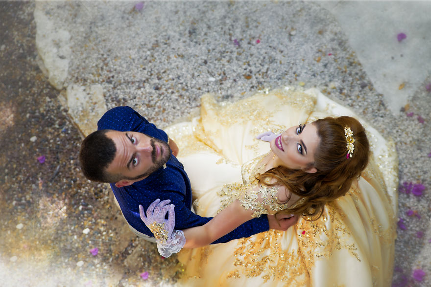 Photographer Stumbles Into Disney-Inspired Wedding Shoot Photographer Stumbles Into Disney-Inspired Wedding Shoot