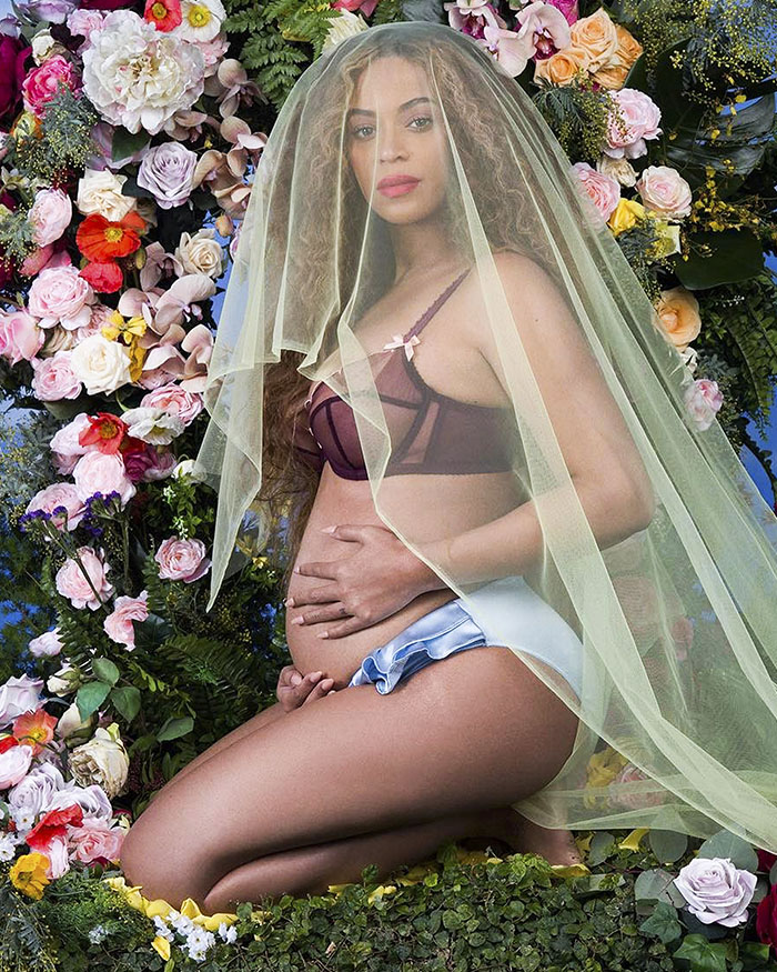 Parents Are Hilariously Recreating Beyonce’s Viral Motherhood Photos To Show How It Really Looks Parents Are Hilariously Recreating Beyonce’s Viral Motherhood Photos To Show How It Really Looks
