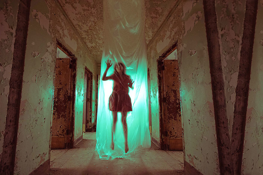 I Spent A Day Creating Sci-Fi Scenes In A 200 Year Old Asylum I Spent A Day Creating Sci-Fi Scenes In A 200 Year Old Asylum