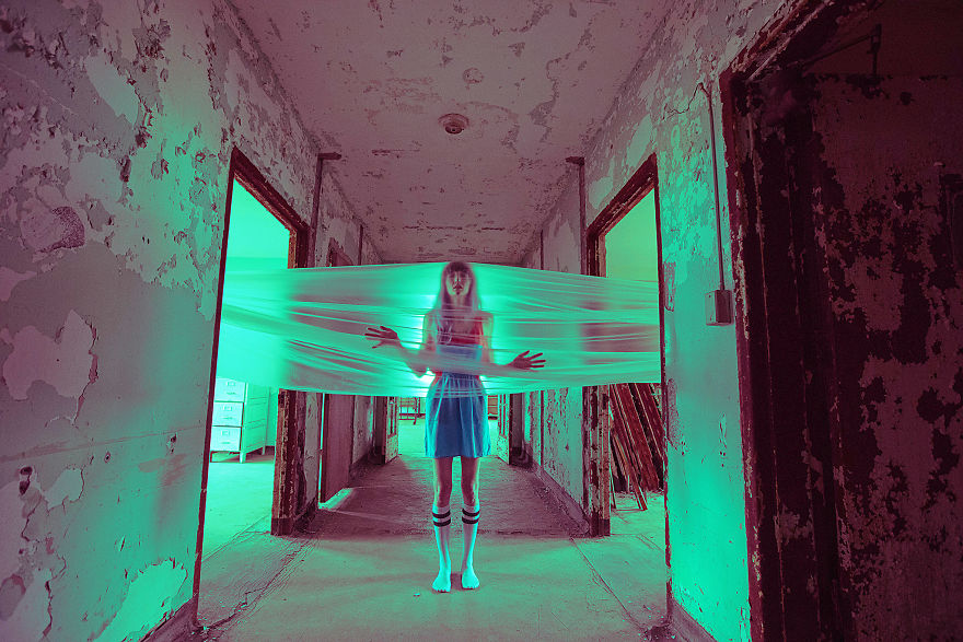 I Spent A Day Creating Sci-Fi Scenes In A 200 Year Old Asylum I Spent A Day Creating Sci-Fi Scenes In A 200 Year Old Asylum