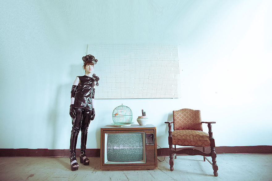 I Spent A Day Creating Sci-Fi Scenes In A 200 Year Old Asylum I Spent A Day Creating Sci-Fi Scenes In A 200 Year Old Asylum