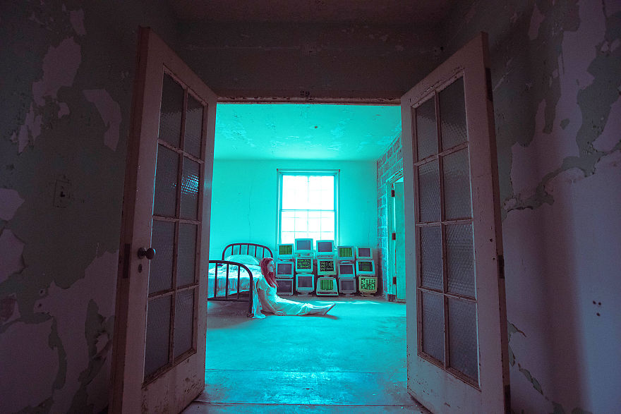 I Spent A Day Creating Sci-Fi Scenes In A 200 Year Old Asylum I Spent A Day Creating Sci-Fi Scenes In A 200 Year Old Asylum