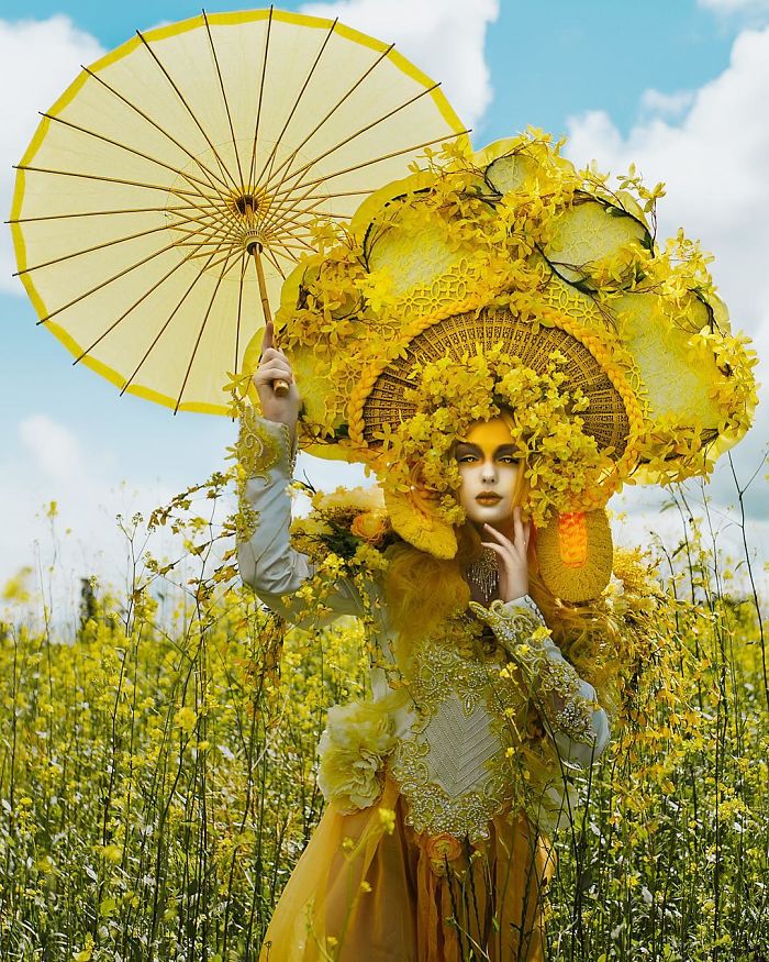 I&#8217;m A Self-Taught Artist Who Creates Wearable Art Pieces