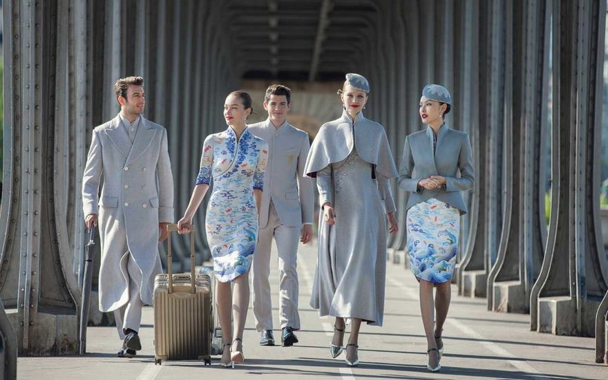 Chinese Airline’s New Haute Couture Uniforms Puts Other Airlines To Shame Chinese Airline’s New Haute Couture Uniforms Puts Other Airlines To Shame