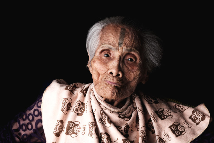 I&#8217;ve Traveled 36000km And Counting To Find The Last Tattooed Faces Of Asia