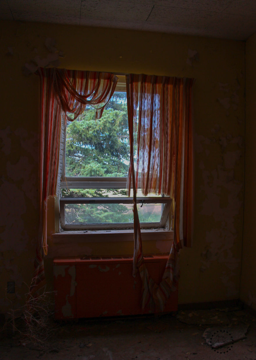 I Photograph The Views From Abandoned Prairie Place’s Doors And Windows I Photograph The Views From Abandoned Prairie Place’s Doors And Windows