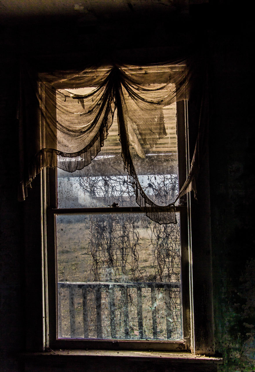 I Photograph The Views From Abandoned Prairie Place’s Doors And Windows I Photograph The Views From Abandoned Prairie Place’s Doors And Windows