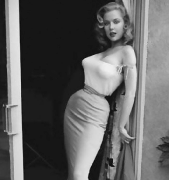 Bullet Bras Were All The Rage In The 1940s And 1950s, And These 98 Pics Will Poke Your Eyes