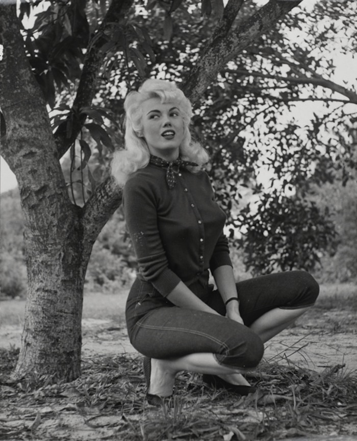 Bullet Bras Were All The Rage In The 1940s And 1950s, And These 98 Pics Will Poke Your Eyes