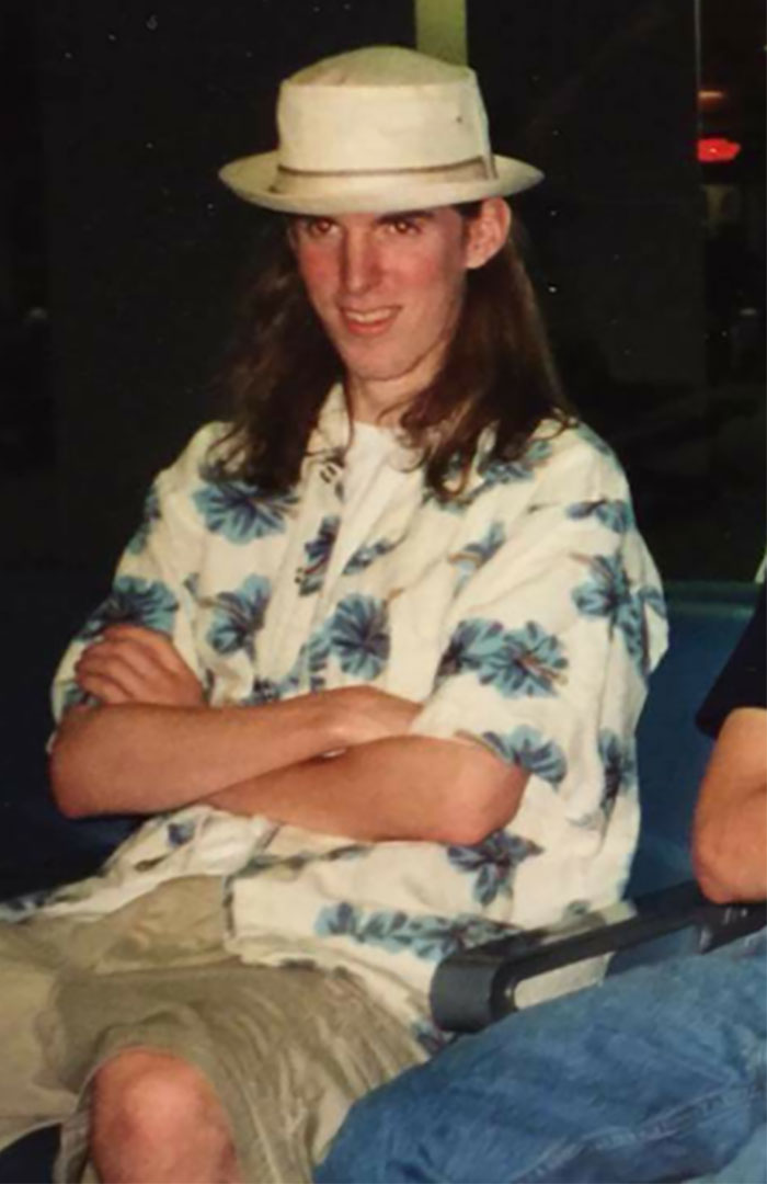 People Are Posting Their Most Embarrassing Childhood Photos, And It&#8217;s Impossible Not To Laugh