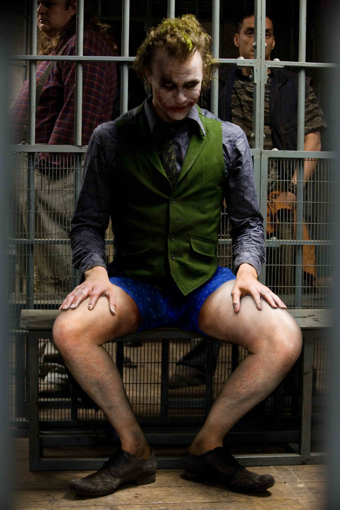 Inspired By “No Pants Day” Artists Remove Pants Of Celebrities And Famous Characters Inspired By “No Pants Day” Artists Remove Pants Of Celebrities And Famous Characters