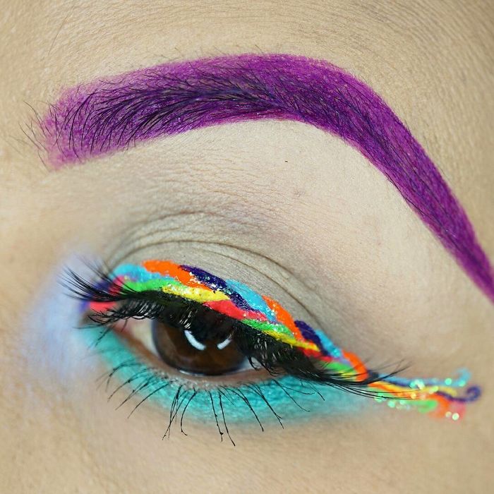 Unicorn Eyeliner Is A Thing Now And It Looks Extra Magical Unicorn Eyeliner Is A Thing Now And It Looks Extra Magical