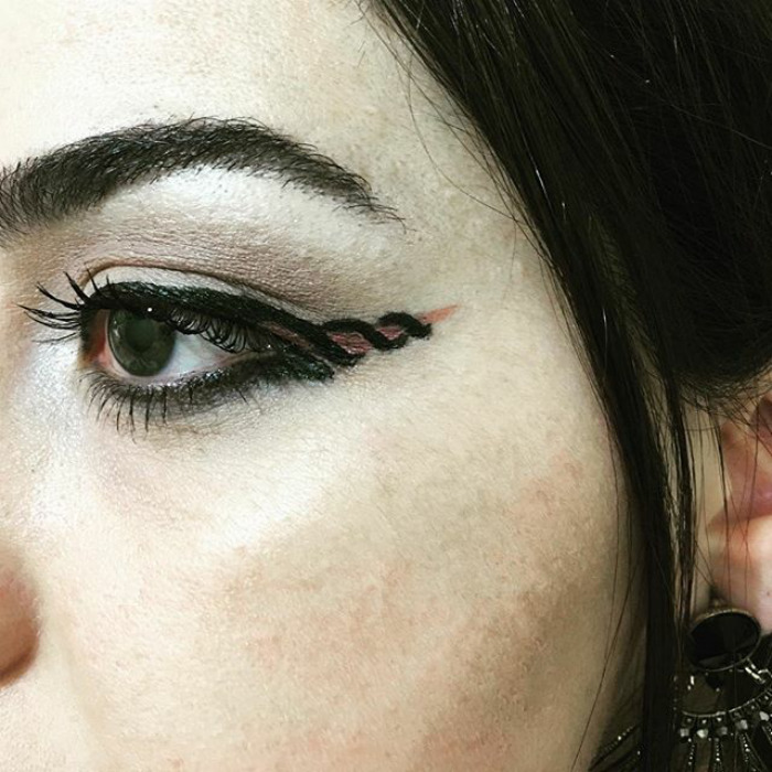 Unicorn Eyeliner Is A Thing Now And It Looks Extra Magical Unicorn Eyeliner Is A Thing Now And It Looks Extra Magical