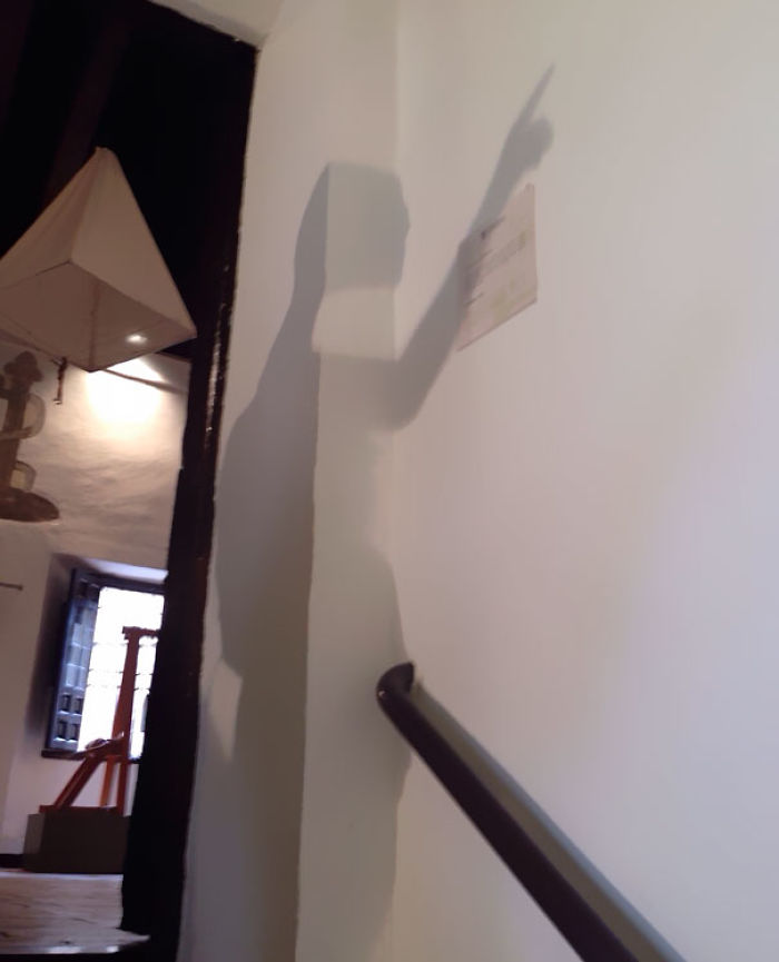 184 Incredible Shadows That Will Make You Look Twice 184 Incredible Shadows That Will Make You Look Twice