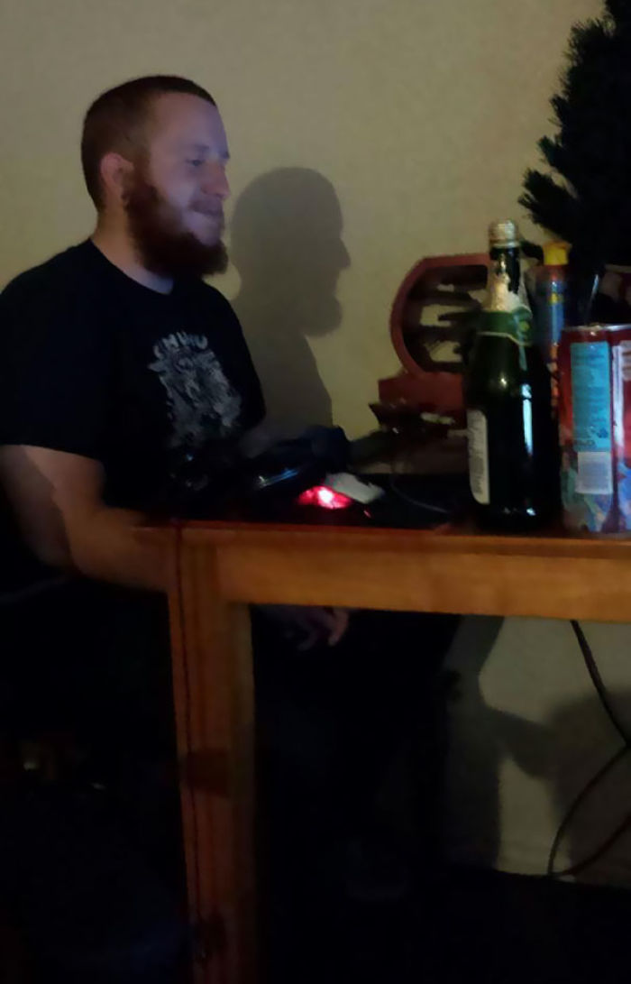 184 Incredible Shadows That Will Make You Look Twice 184 Incredible Shadows That Will Make You Look Twice