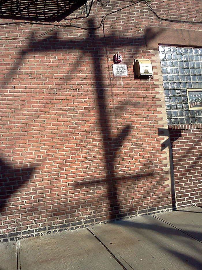 184 Incredible Shadows That Will Make You Look Twice 184 Incredible Shadows That Will Make You Look Twice