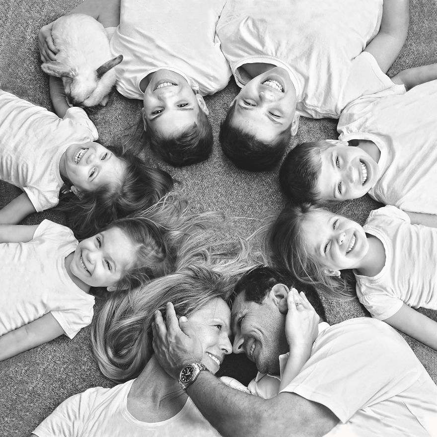 Heartwarming Pictures Of Life When Raising Six Kids